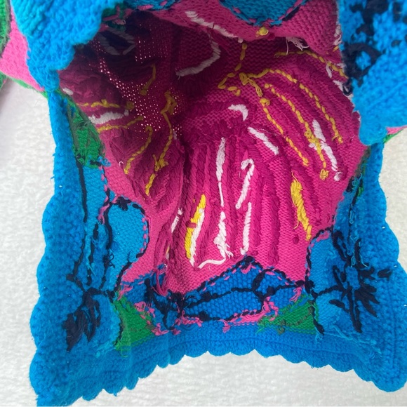 Lilly Pulitzer Super Rare fully knit embroidered lion floral sweater. Size Small - Picture 9 of 10